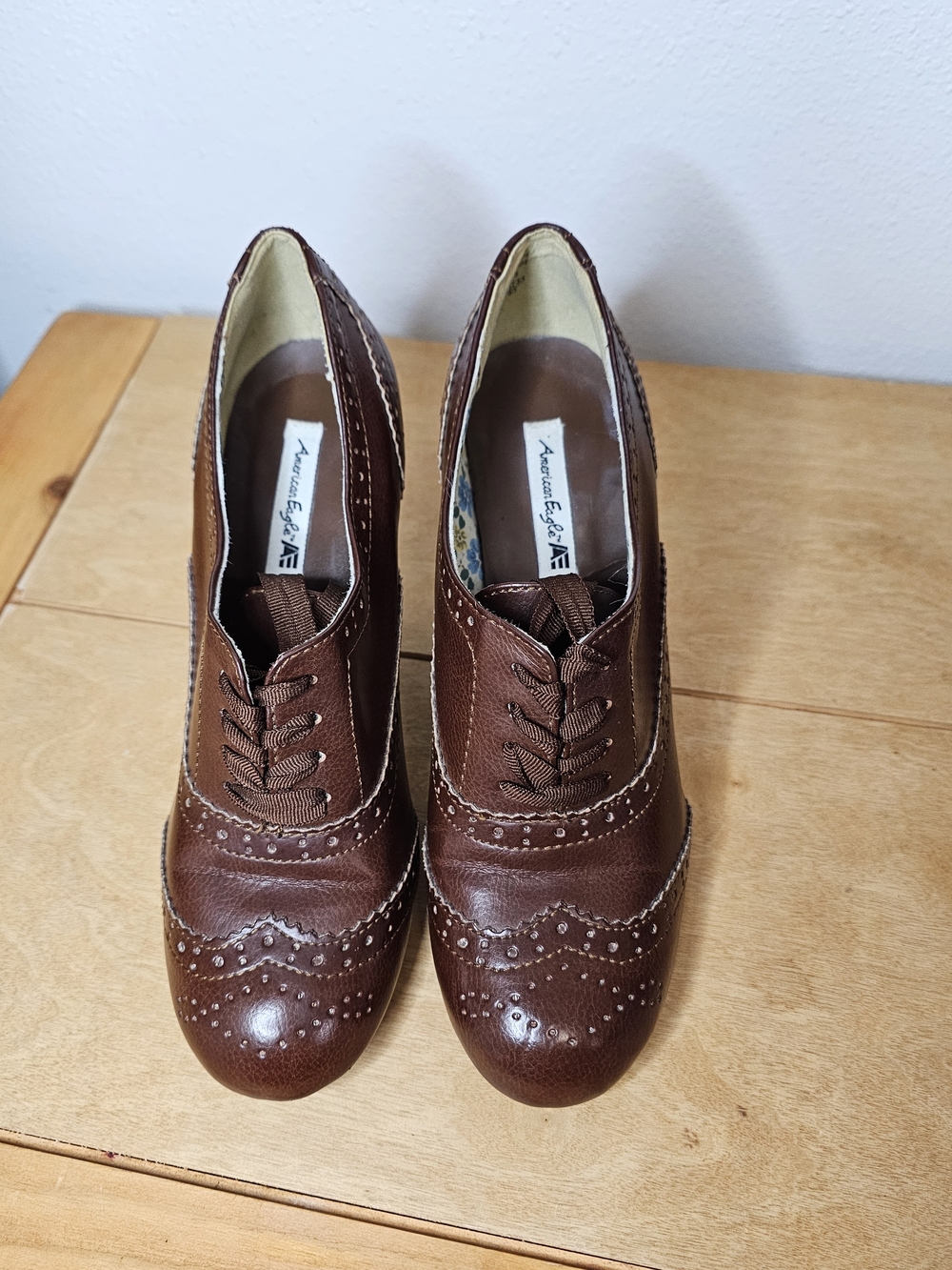 American Eagle Outfitters Leather Wingtip Oxford Heels